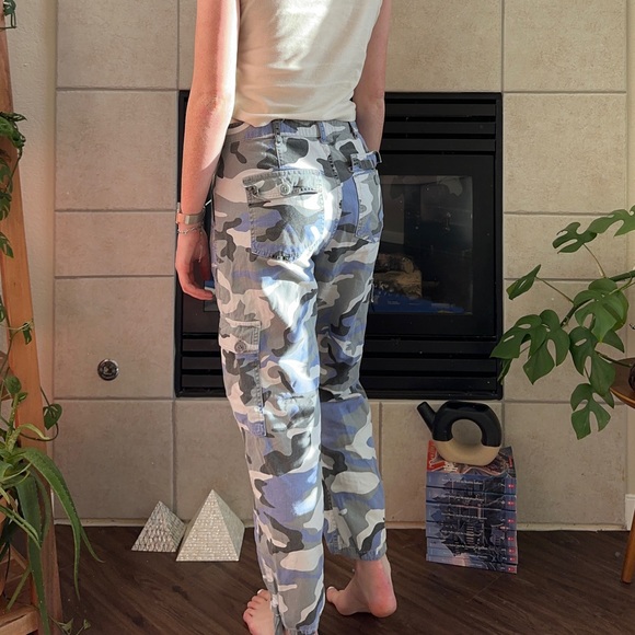 Urban Outfitters Pants & Jumpsuits Urban Outfitters Camo Cargo